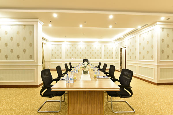 Aurora-Meeting-Room